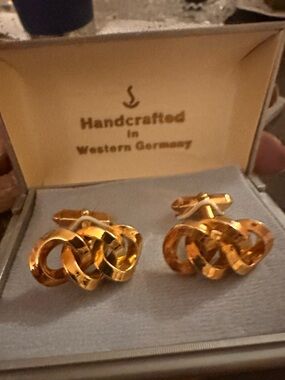 Handcrafted Gold-Tone Knot Cufflinks - Classic Women's Jewelry